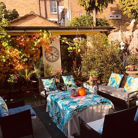 Cheerful 4 Bedroom House With Garden Free Parking Londyn Zewnętrze zdjęcie