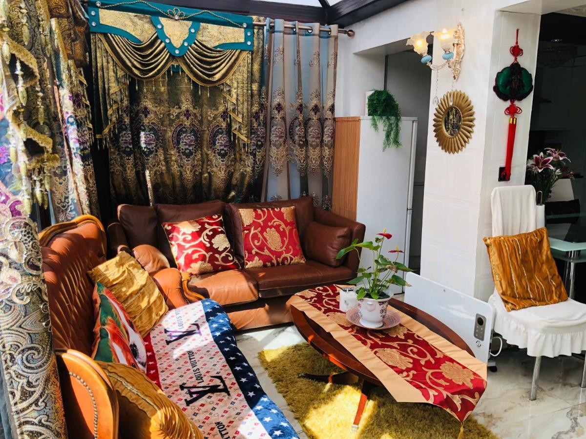 Cheerful 4 Bedroom House With Garden Free Parking Londyn Zewnętrze zdjęcie