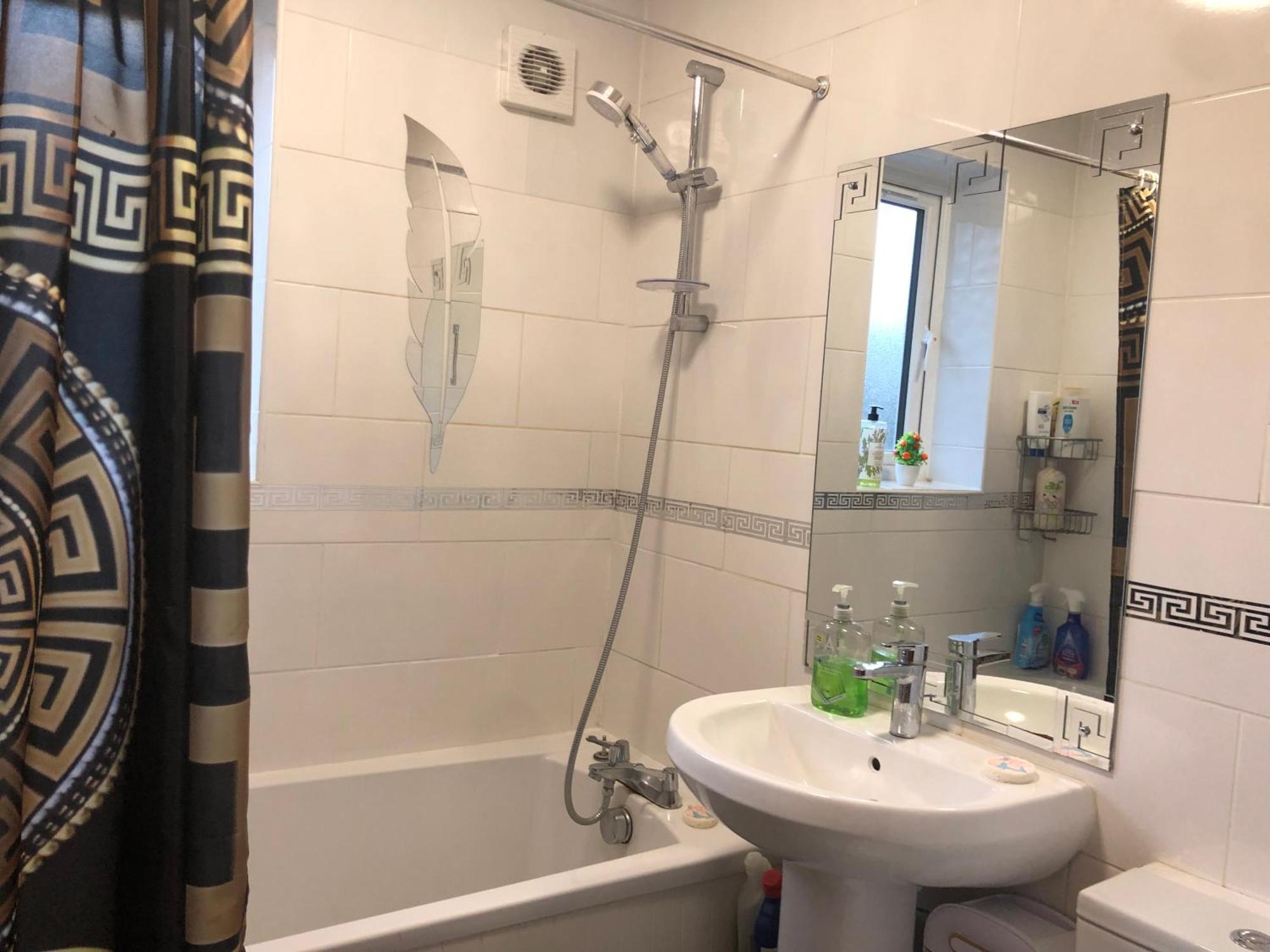 Cheerful 4 Bedroom House With Garden Free Parking Londyn Zewnętrze zdjęcie